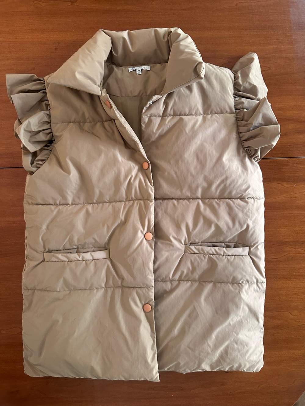 Veveret Taupe Puffer Vest Ruffle Sleeve Snap Front Quilted Vest Medium